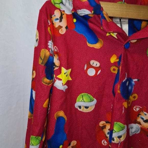 Super Mario two-piece night suit size 10 - Picture 2 of 7